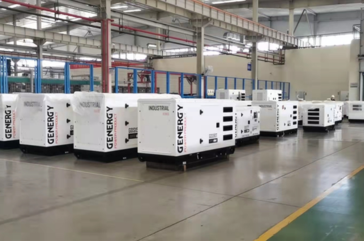 GENERADOR GDS 130T TRIFASICO INSONORIZADO 127KVA 101KW 400/230V GENERGY - Imagen 6